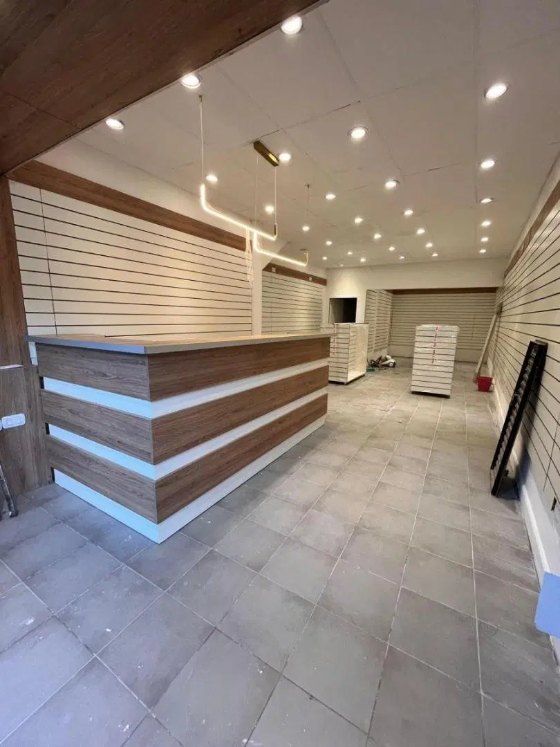 Local en Venta - Coghlan 5