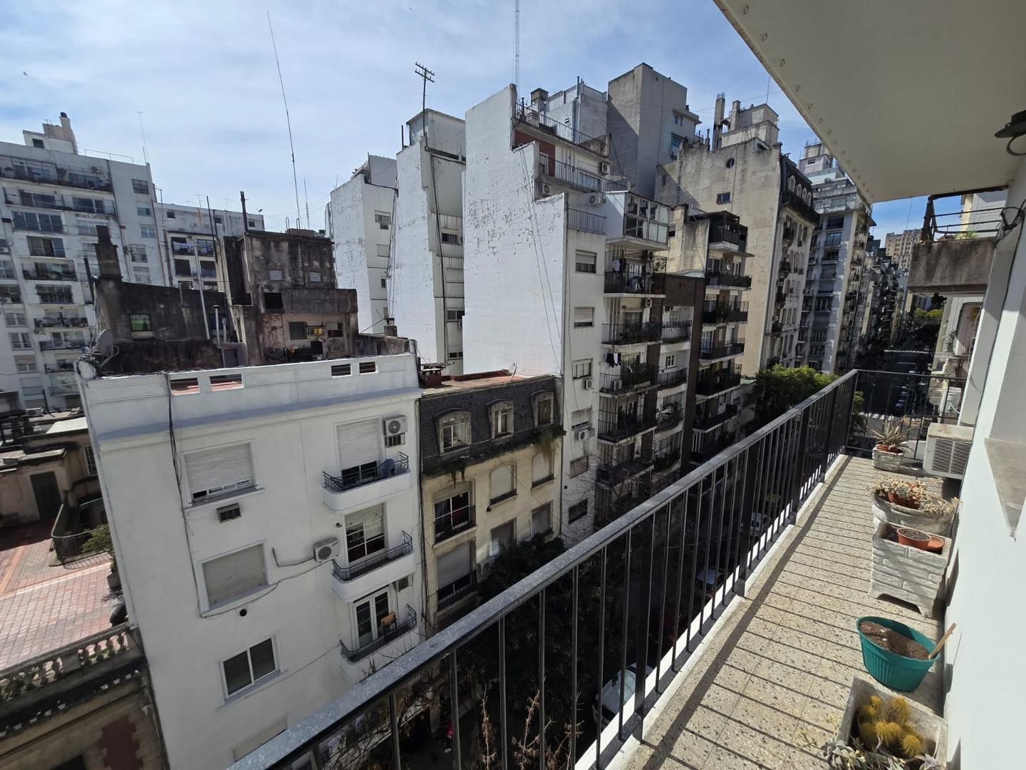 Foto de Departamento en Venta - 4 amb + dependencia - Recoleta, imagen 2