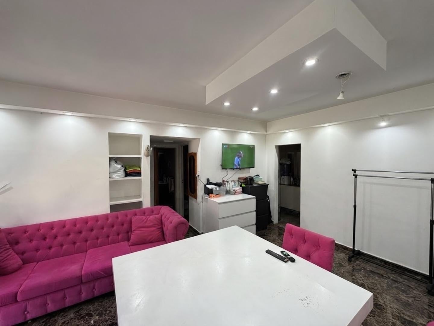 Foto de Departamento en venta- 3 ambientes- flores, imagen 2