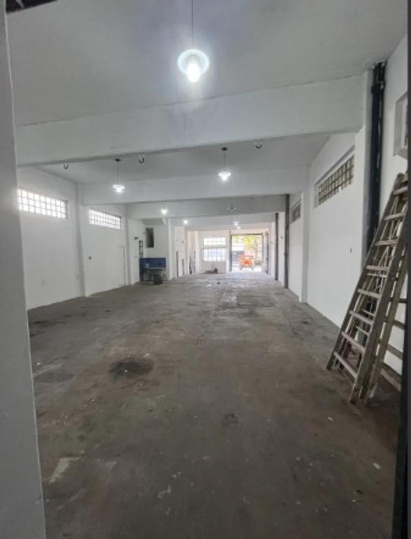Foto de Local/Galpon En Alquiler- Villa Devoto, imagen 2