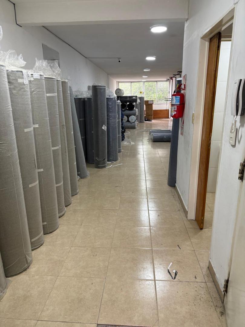 Foto de Deposito en Alquiler - Flores Zona Comercial, imagen 1