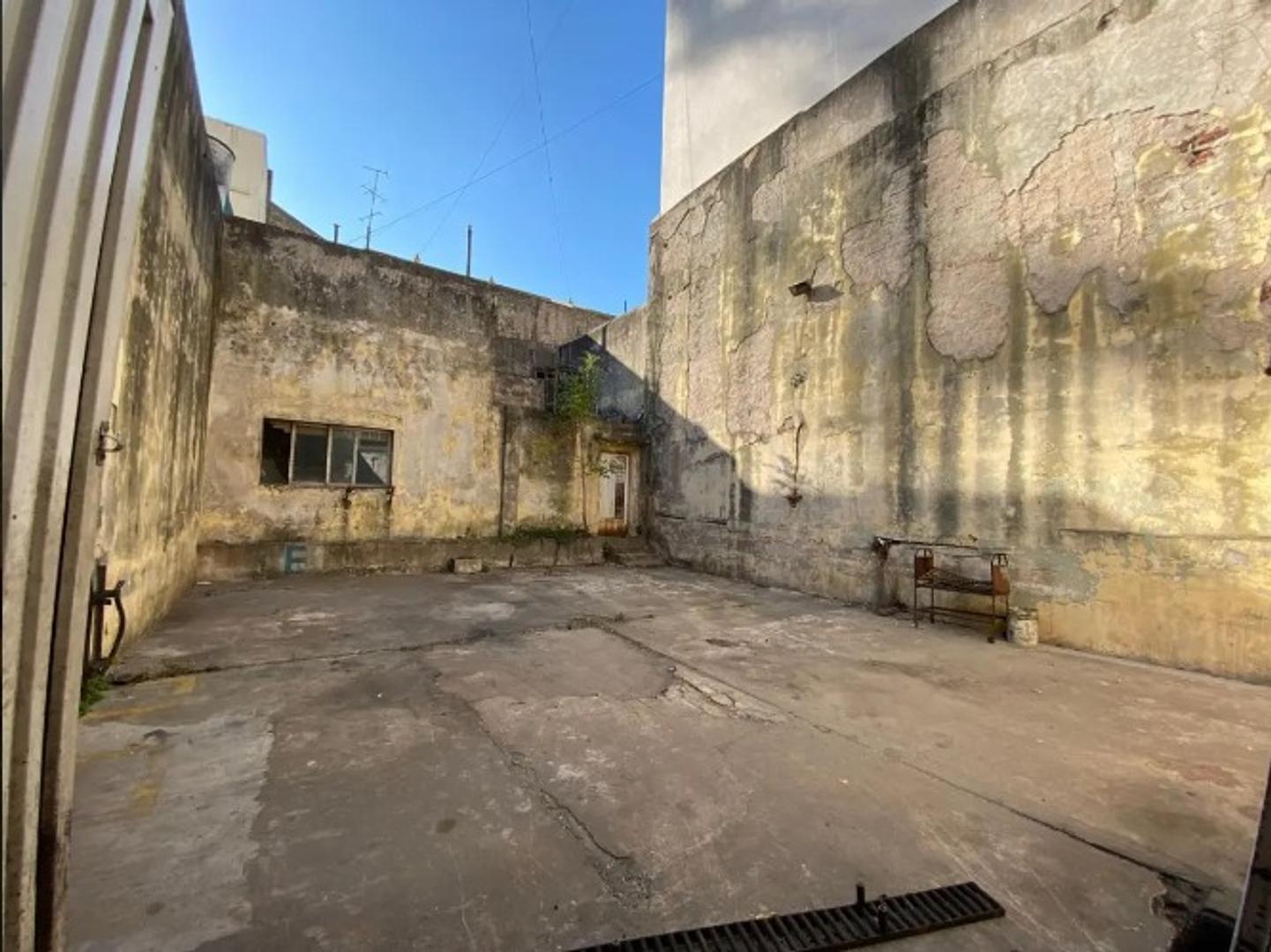 Foto de Local En Alquiler- Balvanera-Con Oficinas, imagen 5