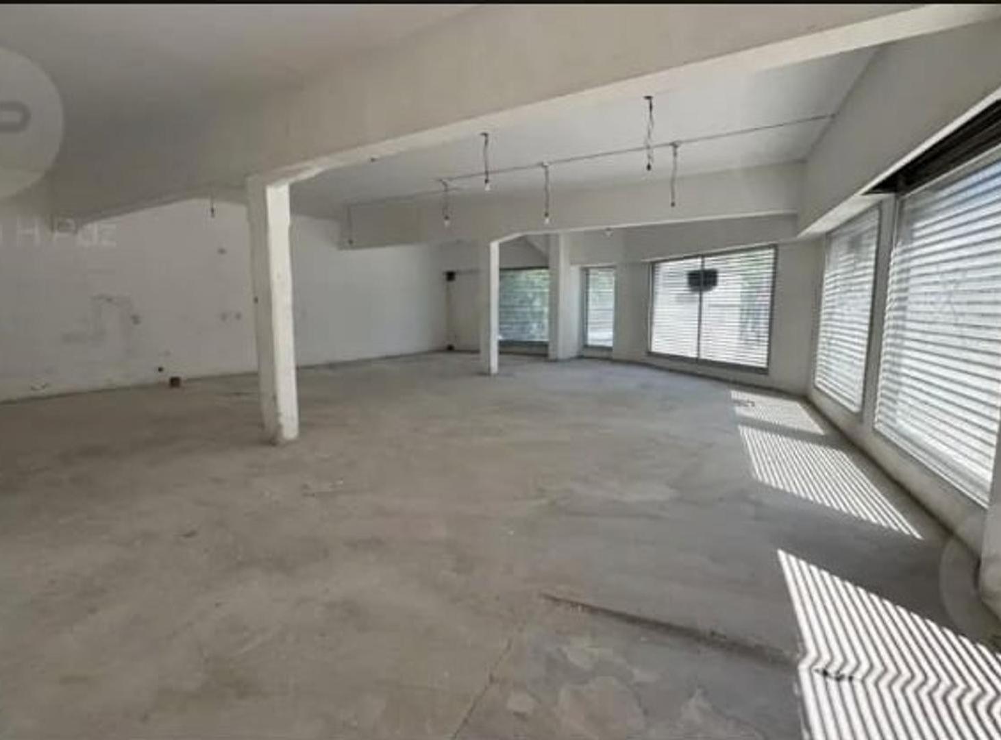 Foto de Local Comercial en Alquiler - Constitución, imagen 3