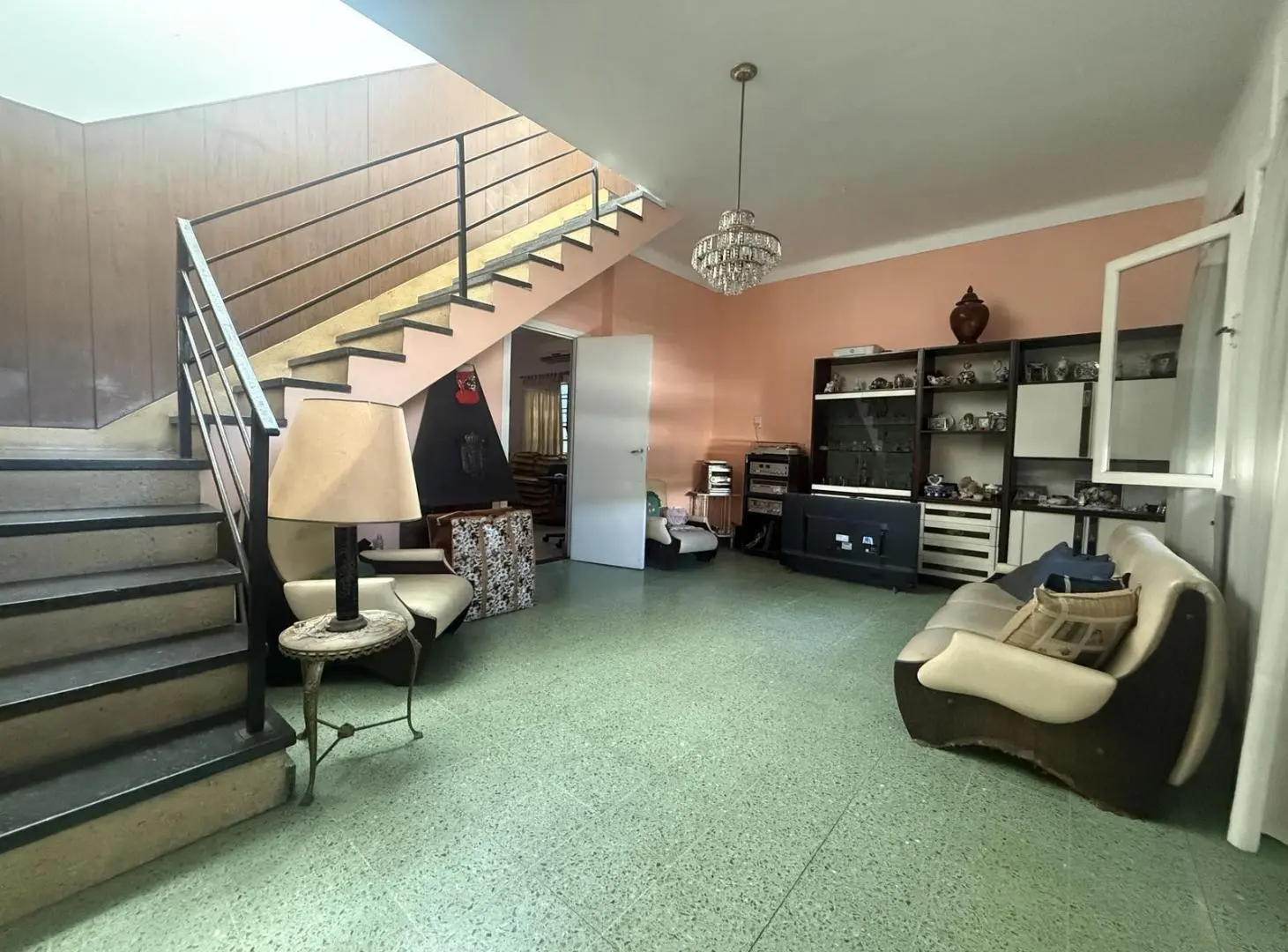 Casa con gran Galpón y Terraza en Barrio Parque Avellaneda 5