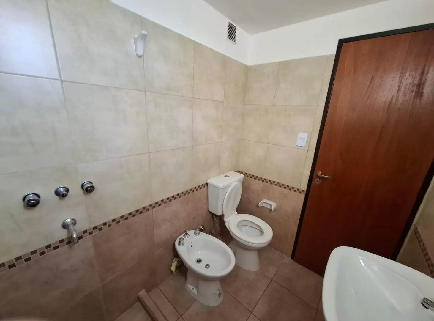 Departamento en Venta de 2 dormitorios Apto crédito Barrio General Paz 5