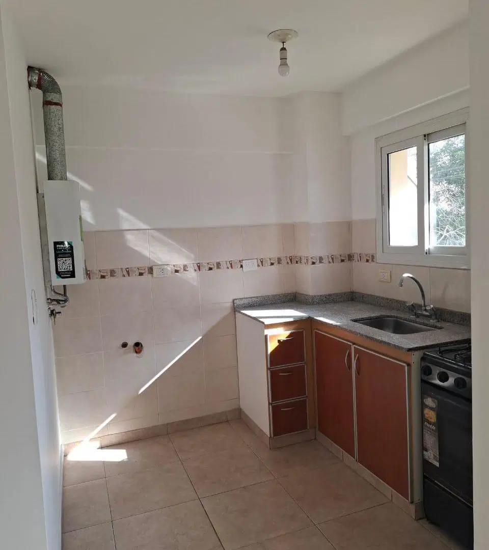 VENDO DEPARTAMENTO 1 DORMITORIO EXTERNO CON BALCON - LUMINOS - Desocupado, con escritura - IMPECABLE 3