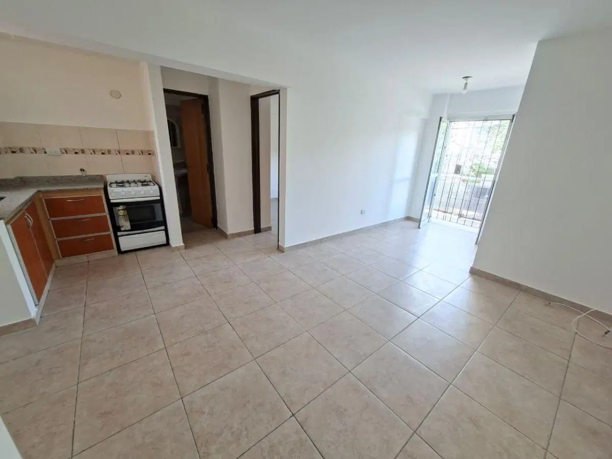 Alquilo departamento de 1 dormitorio - Externo - con Balcon - Excelente Ubicacion 5
