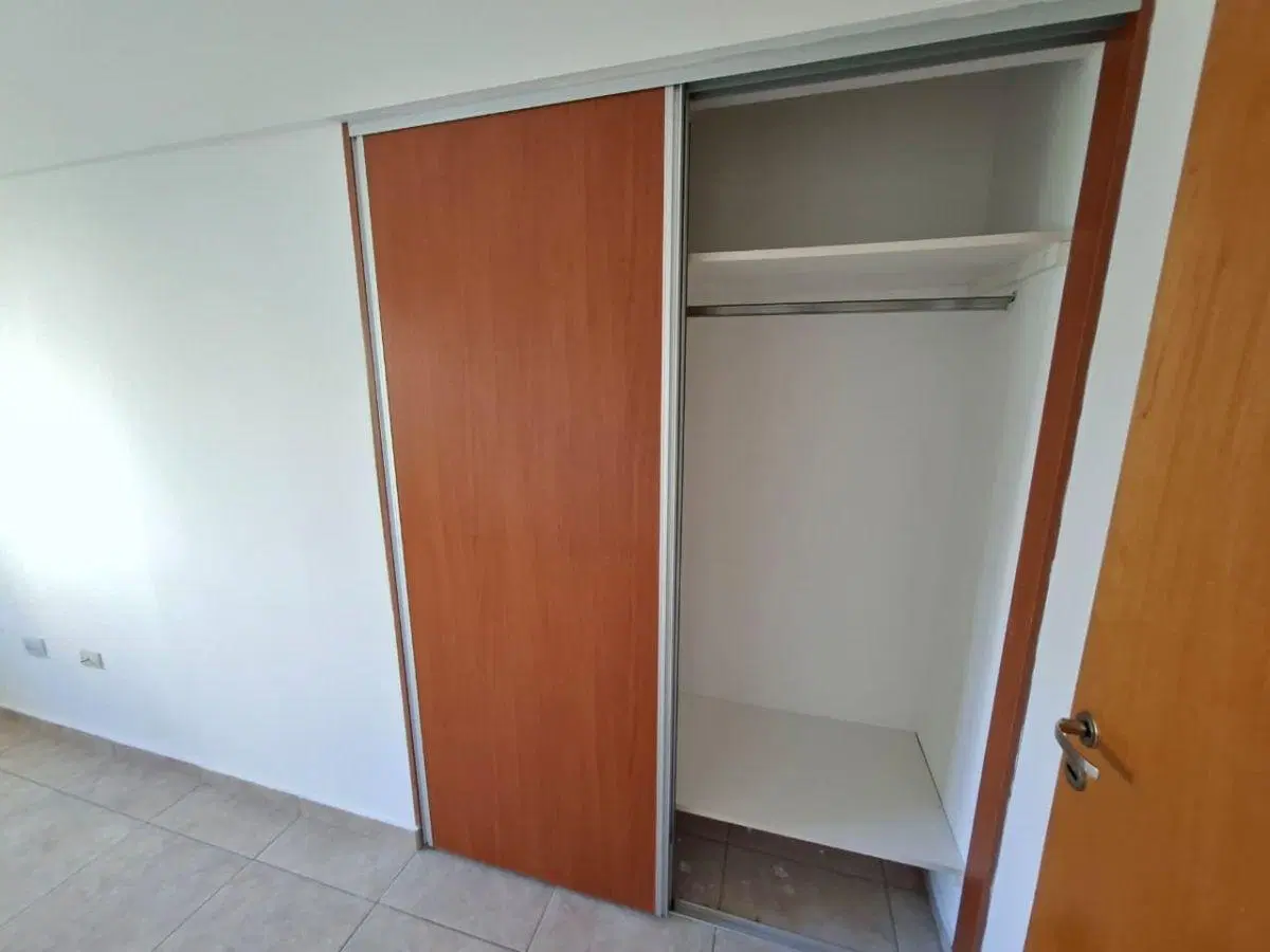 Alquilo Departamento de 1 Dormitorio - Externo - con Balcon - Excelente Ubicacion 3