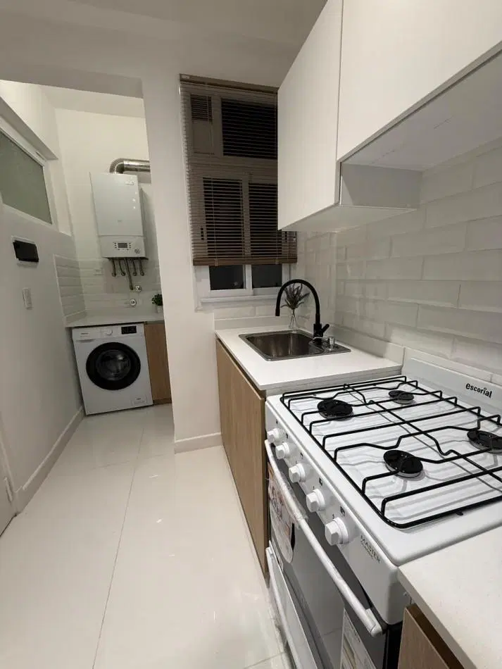 Departamento 3 ambientes con dos patios propios en venta 5
