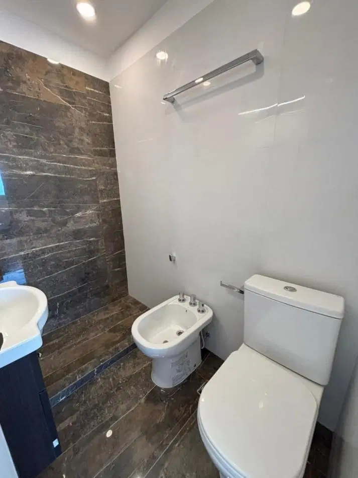 DEPARTAMENTO 1 AMBIENTE EN VENTA CON VISTA AL MAR 3