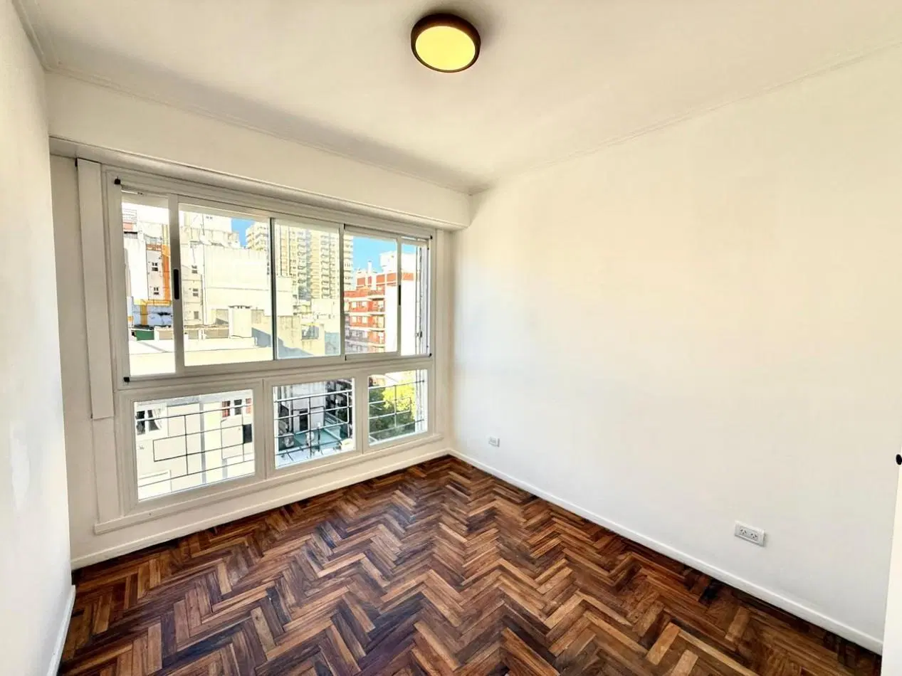 DEPARTAMENTO 2 AMBIENTES A LA CALLE EN VENTA 3