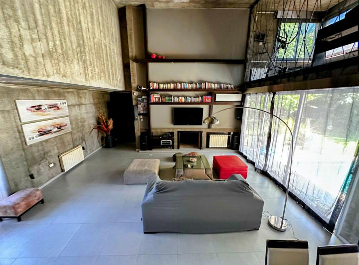 Red Luxery House 5