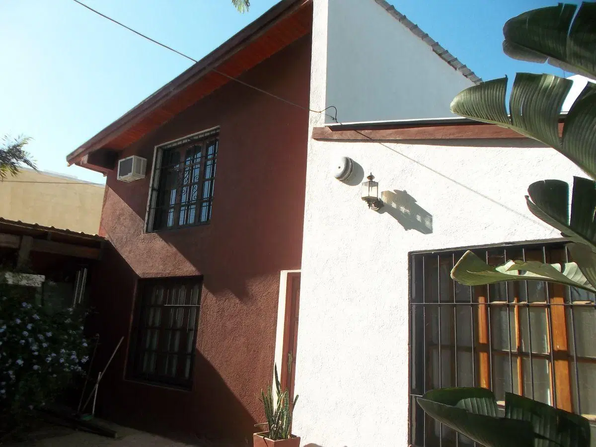 Casa de 4 dormitorios con pileta en Altos del Chateu 3