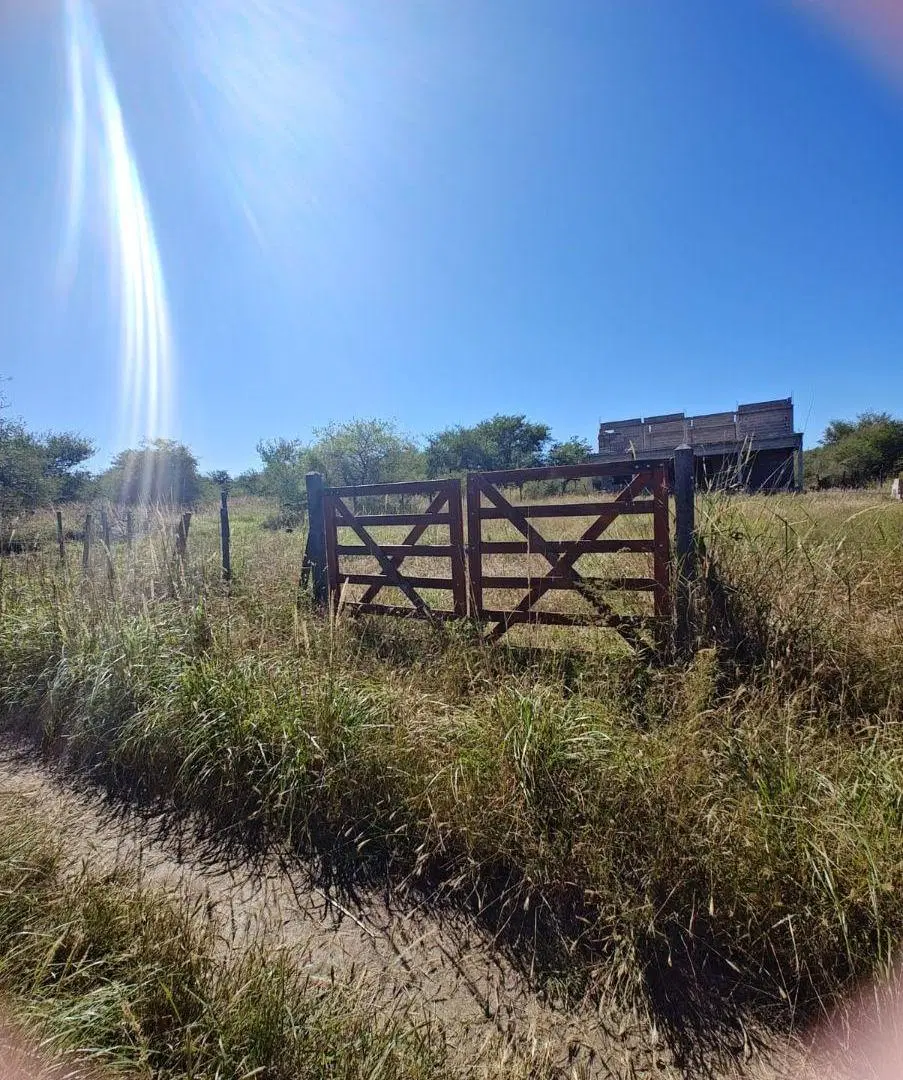 Vendo lote de terreno con una edificacion iniciada de 110 metros 2