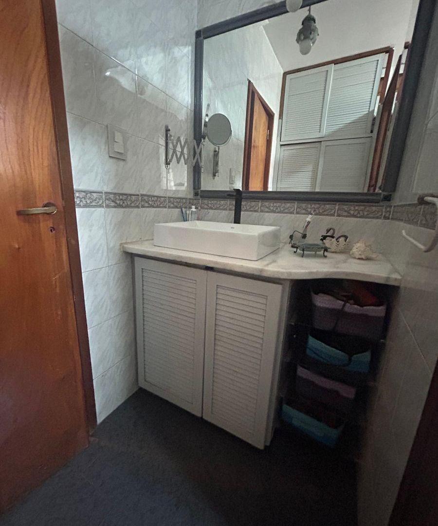 Foto de Casa de cuatro dormitorios, pileta, con terminaciones de calidad., imagen 4