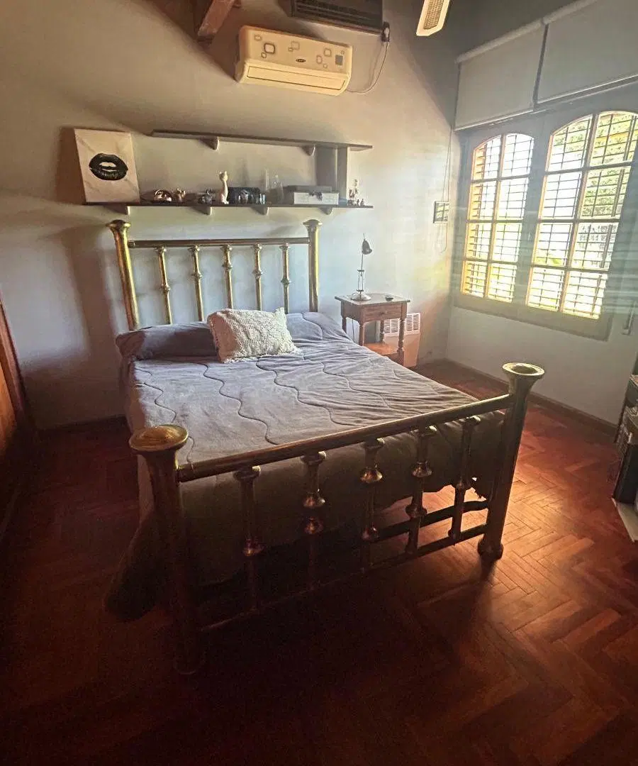 Casa de cuatro dormitorios, pileta, con terminaciones de calidad. 5