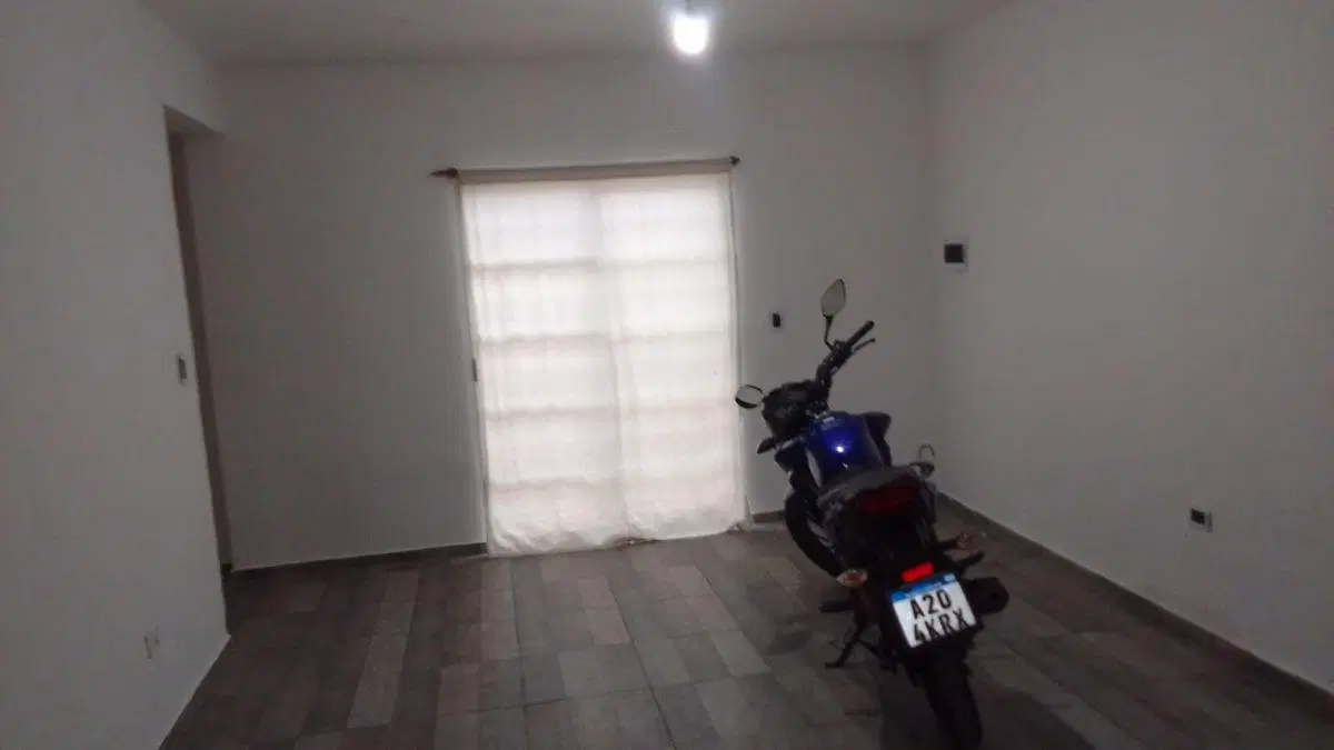 Vendo casa de dos dormitorios en barrio Vicor 5