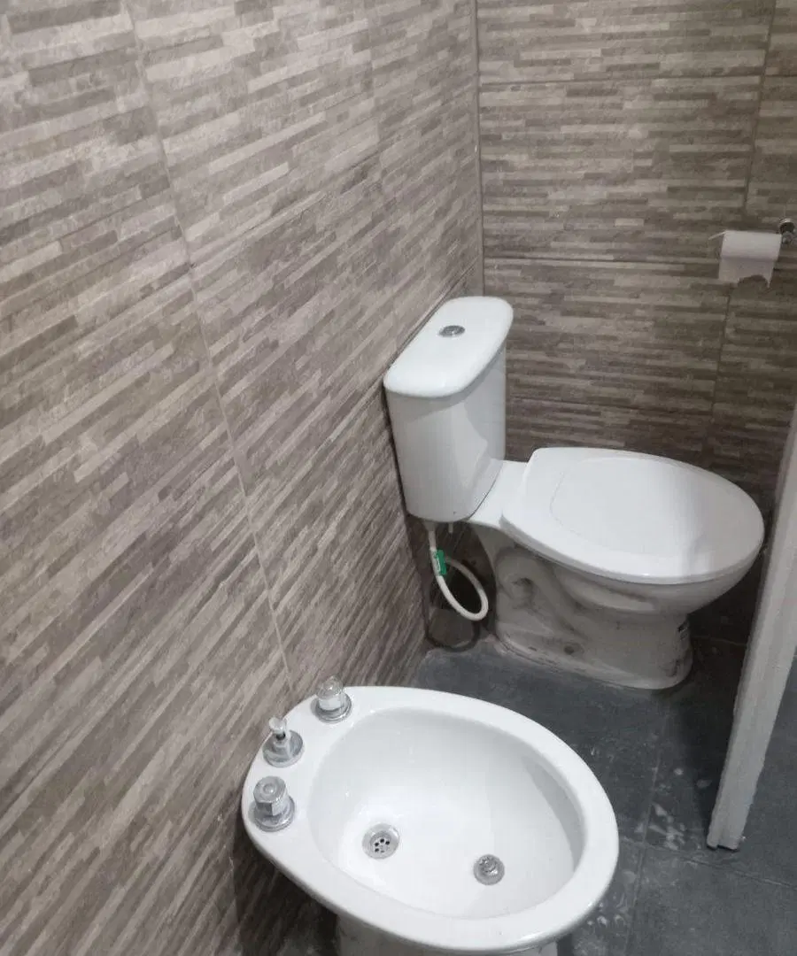 Vendo casa de dos dormitorios en barrio Vicor 8