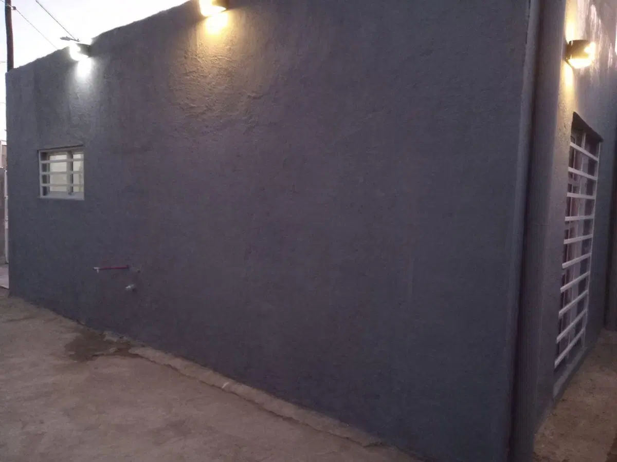 Vendo casa de dos dormitorios en barrio Vicor 4