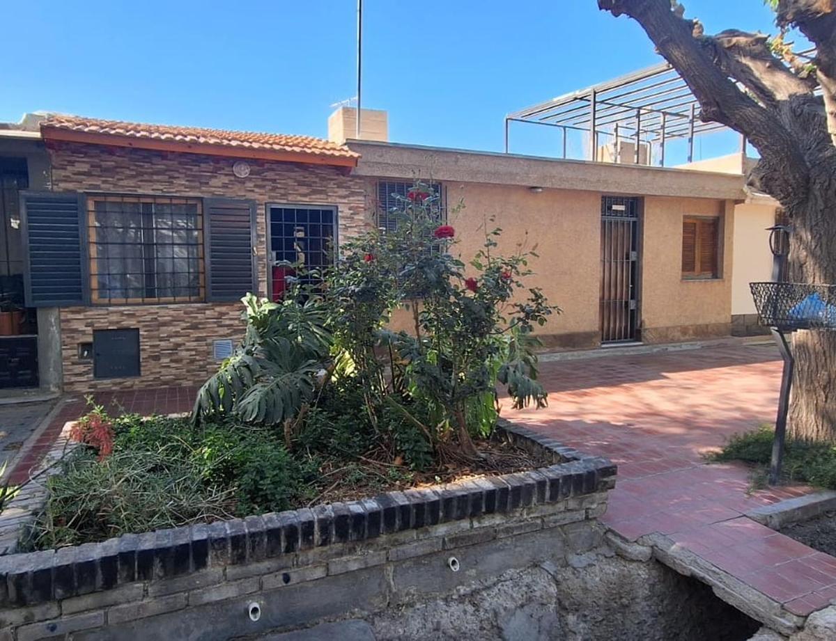 Casa en Venta en Las Heras 2