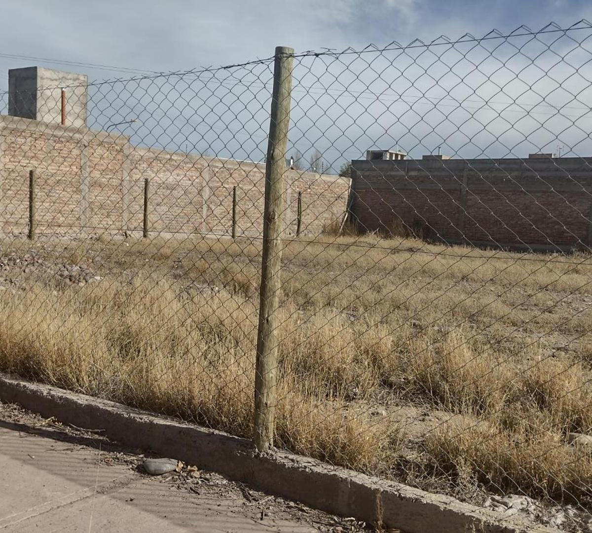 Lote en Venta Ciudad de Lujan de Cuyo. 2