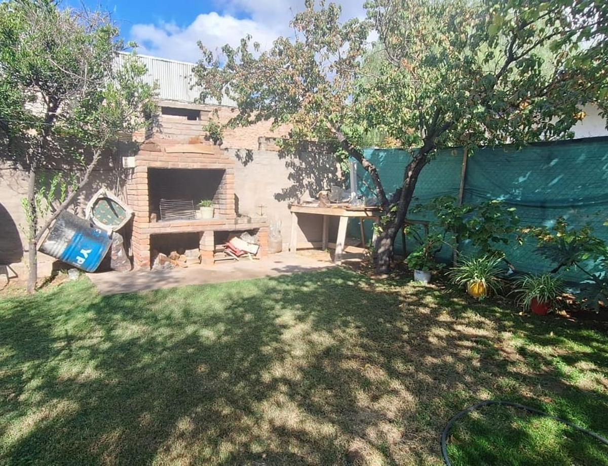 Casa en Venta Lujan de Cuyo Centro 5