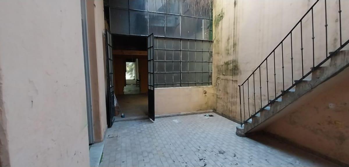 PH en Venta de 4 Dorm. con Local Al Frente en Parque Patricios 5