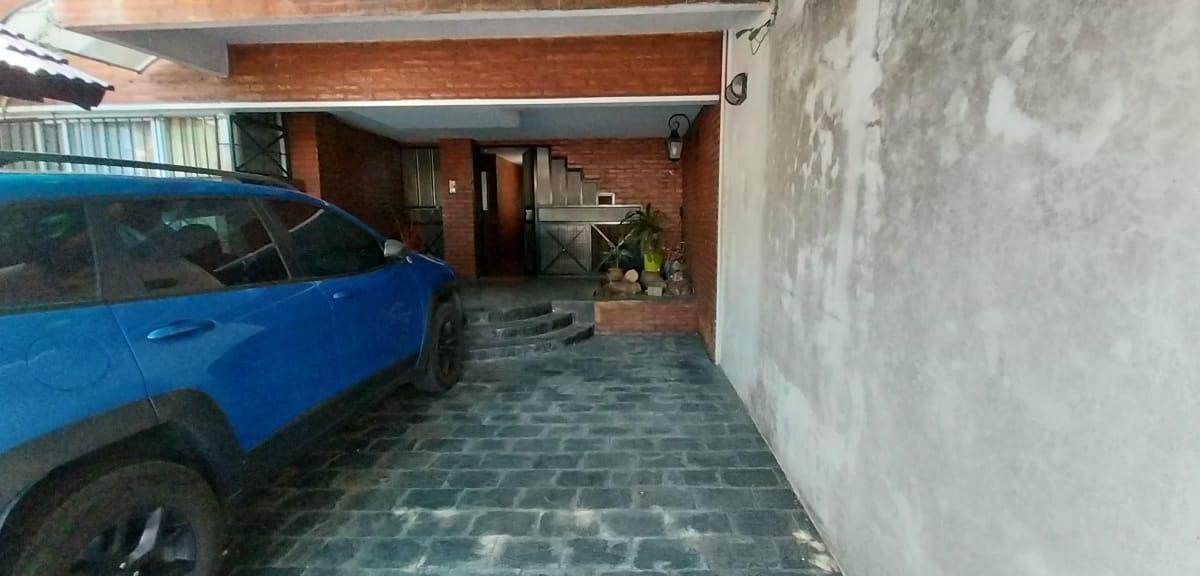 PH en Venta de 4 Dorm. en Parque Patricios 5