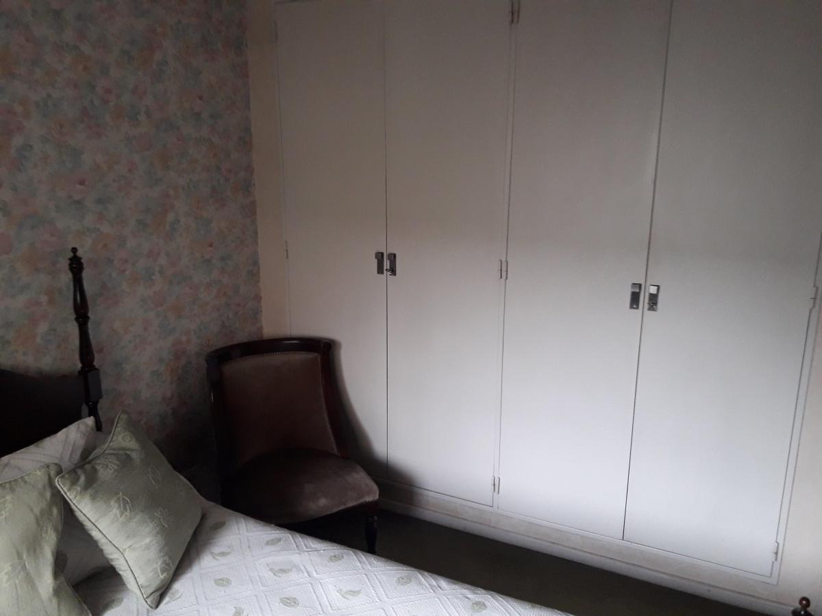 Departamento en Venta de 4 Dorm. en Flores 4