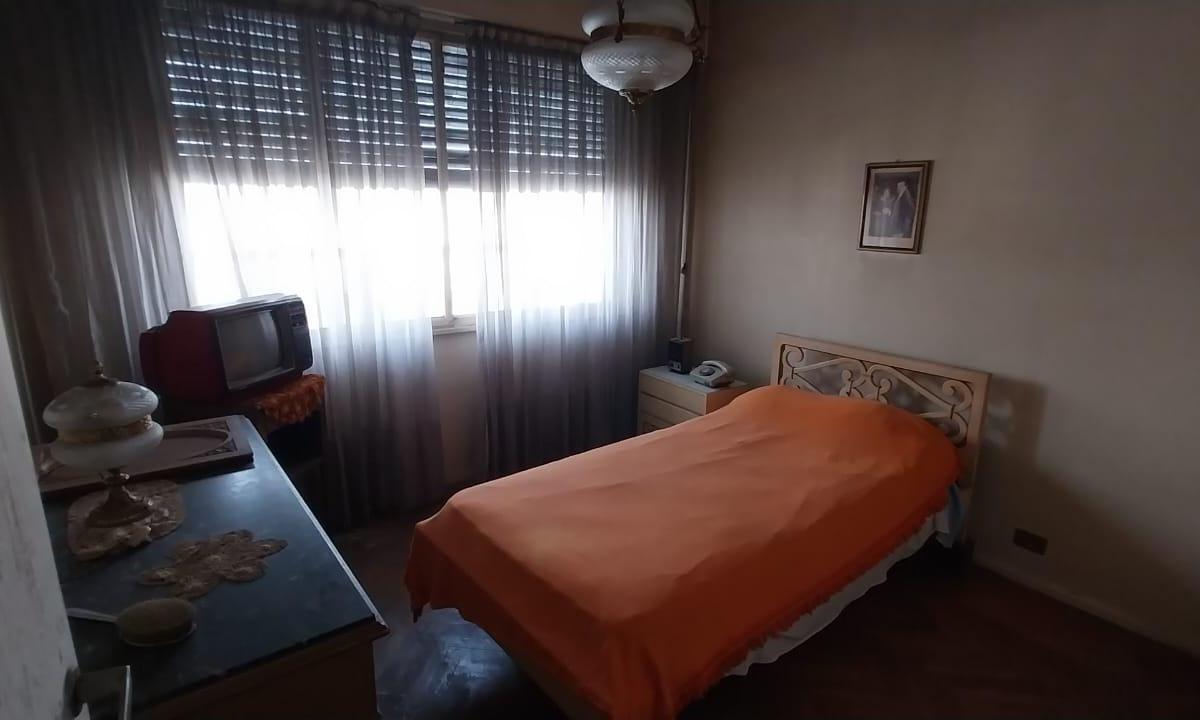 Departamento en Venta de 3 Dorm. en Flores 3