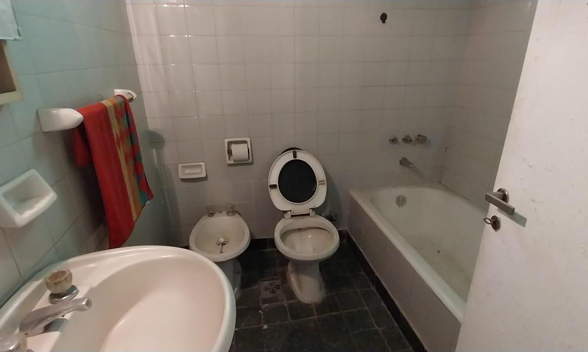 Departamento en Venta de 3 Dorm. en Flores 5