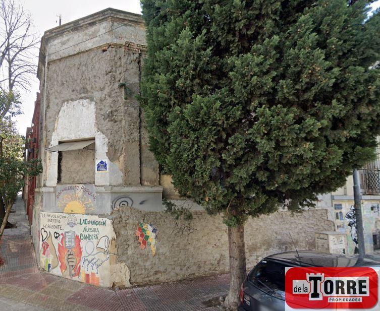 Casa en Venta a Refaccionar de 2 Dorm. en Parque Patricios 4