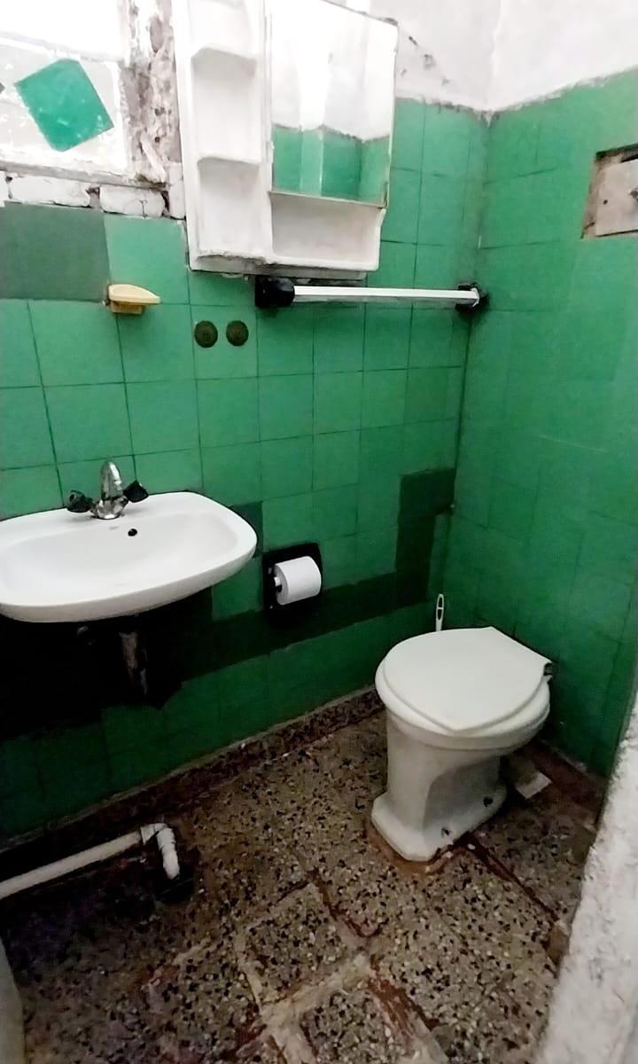 Foto de PH en venta 1° piso, 2 amb en Parque Patricios a refaccionar, imagen 4