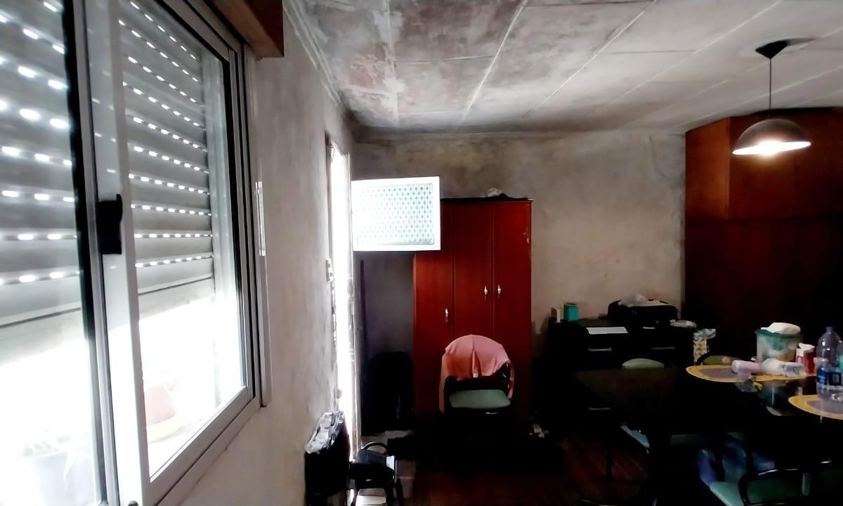 Foto de PH en venta 1° piso, 2 amb en Parque Patricios a refaccionar, imagen 3