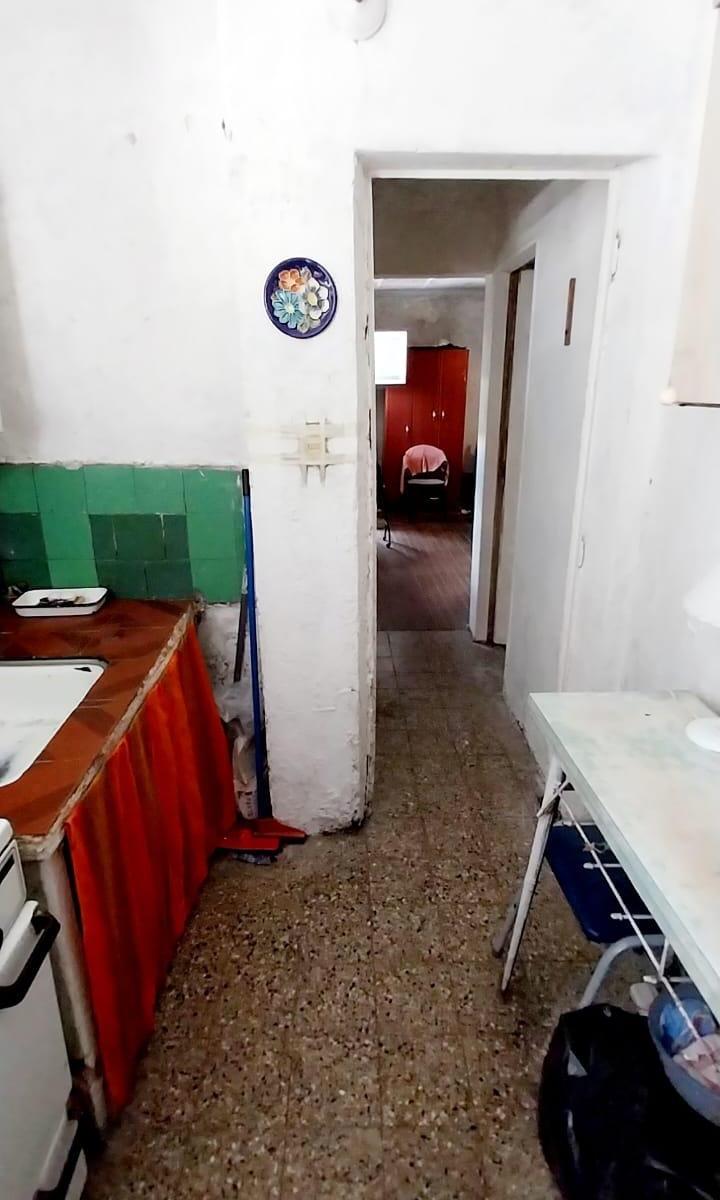 Foto de PH en venta 1° piso, 2 amb en Parque Patricios a refaccionar, imagen 5
