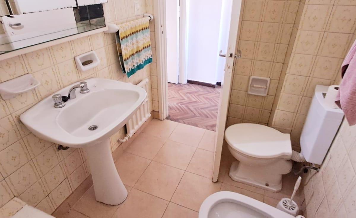Venta Depto. 3 Amb. Excelente Ubicación. 2