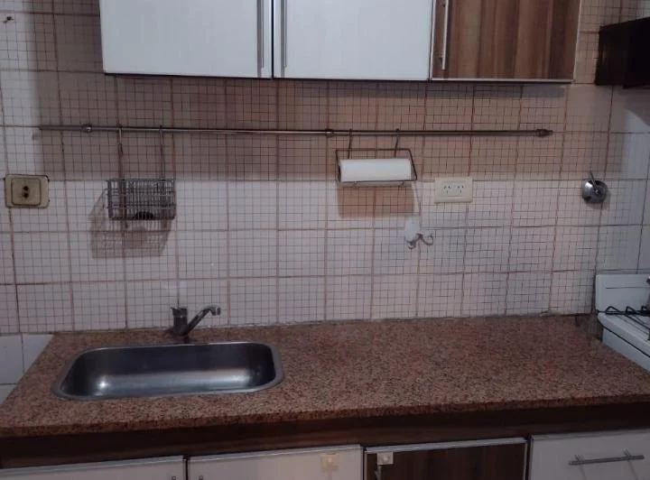 Departamento 2 amb en alquiler Av. San Juan 2