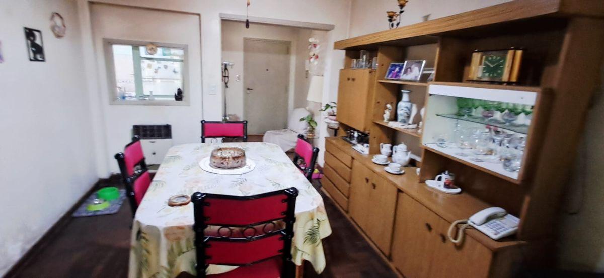 PH con 2 dormitorios de 65 m² con balcón y terraza en venta en San Cristobal