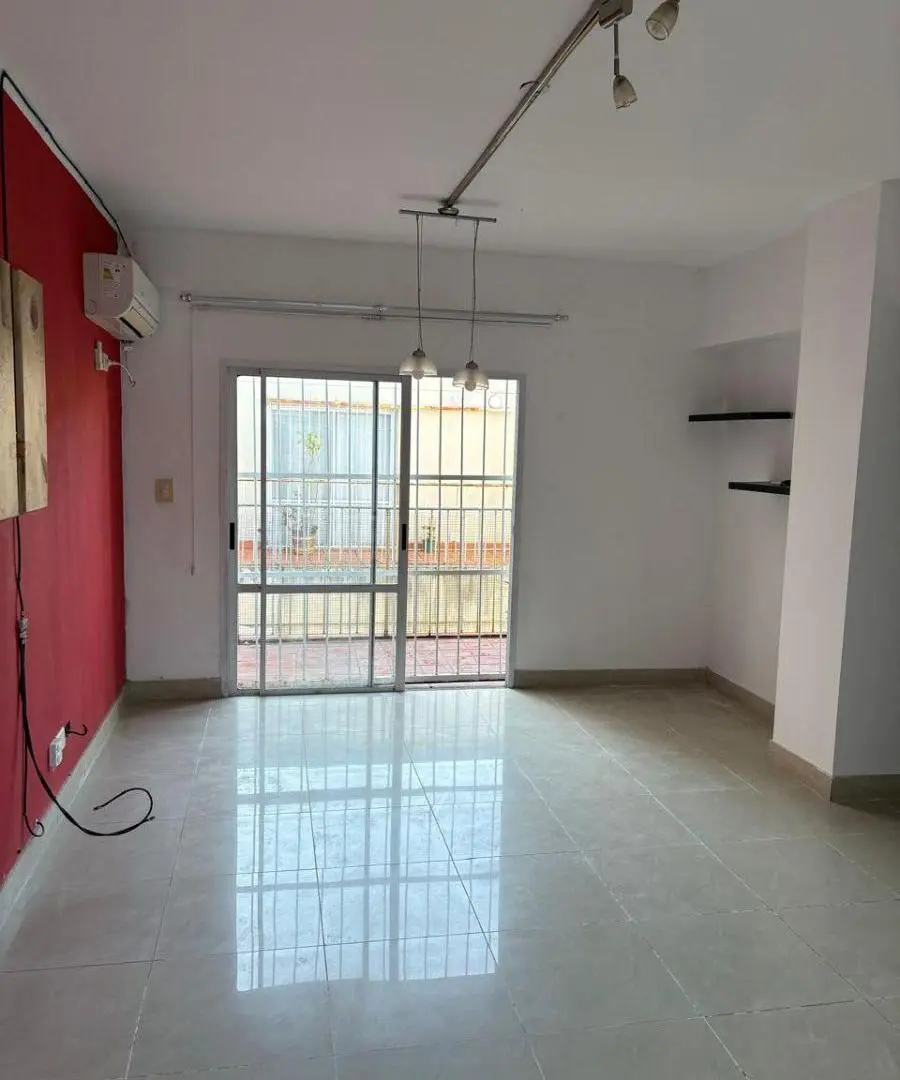 Departamento en alquiler de 3 ambientes en Parque de los Patricios 3