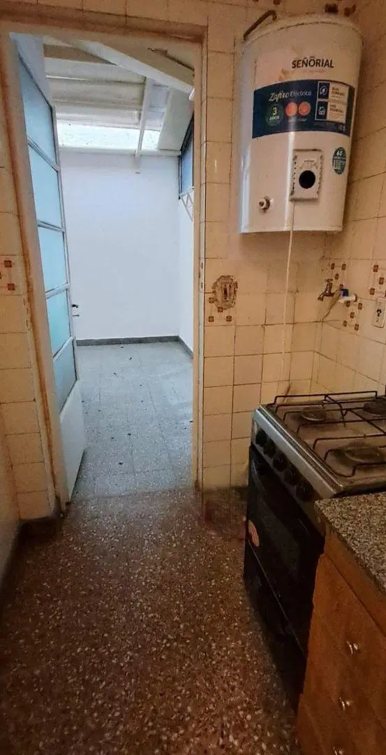 Departamento en venta 2 amb en Parque Patricios 3
