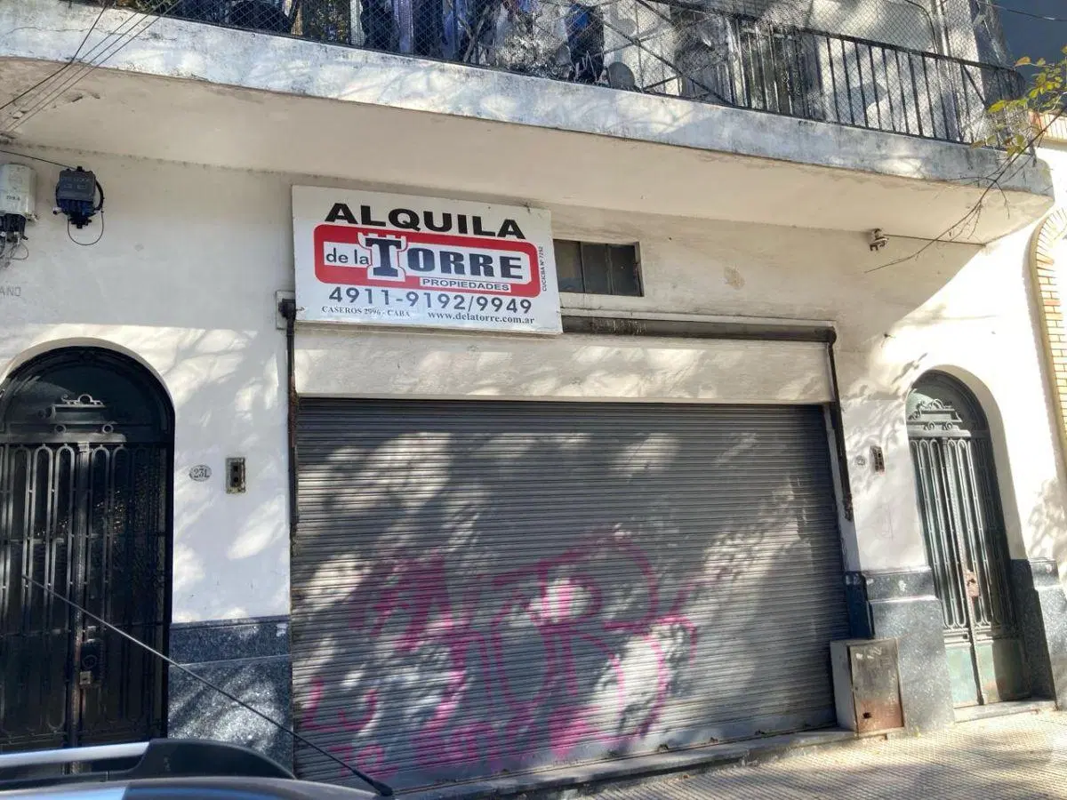 Alquiler de local en Parque Patricios 3