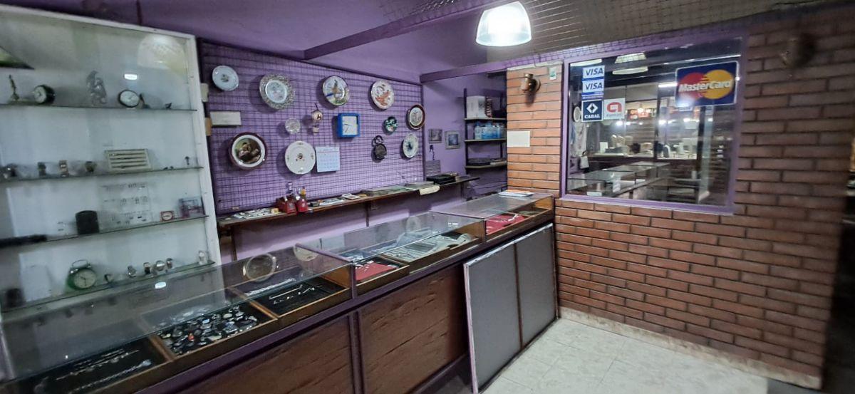 Foto de Local comercial en alquiler ubicado en Parque Patricios, imagen 4