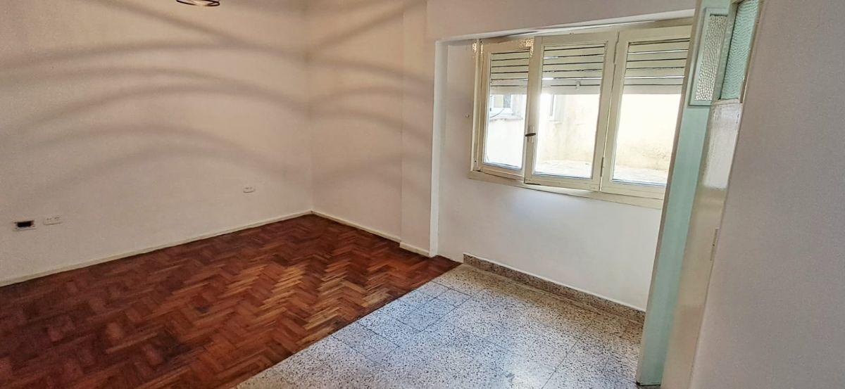 Foto de Departamento monoambiente en alquiler en Pompeya, imagen 4