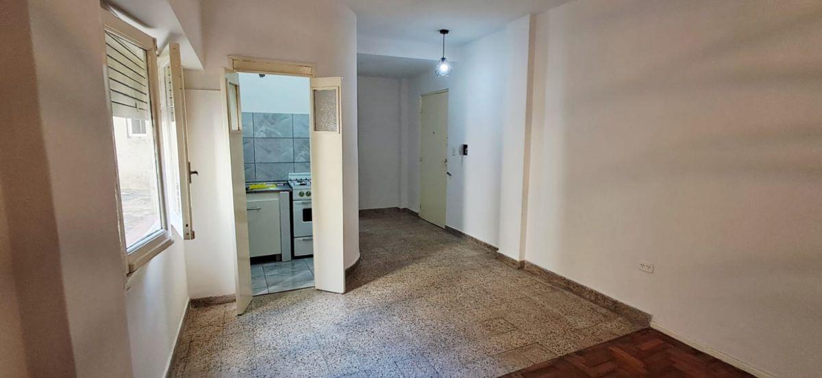 Foto de Departamento monoambiente en alquiler en Pompeya, imagen 5