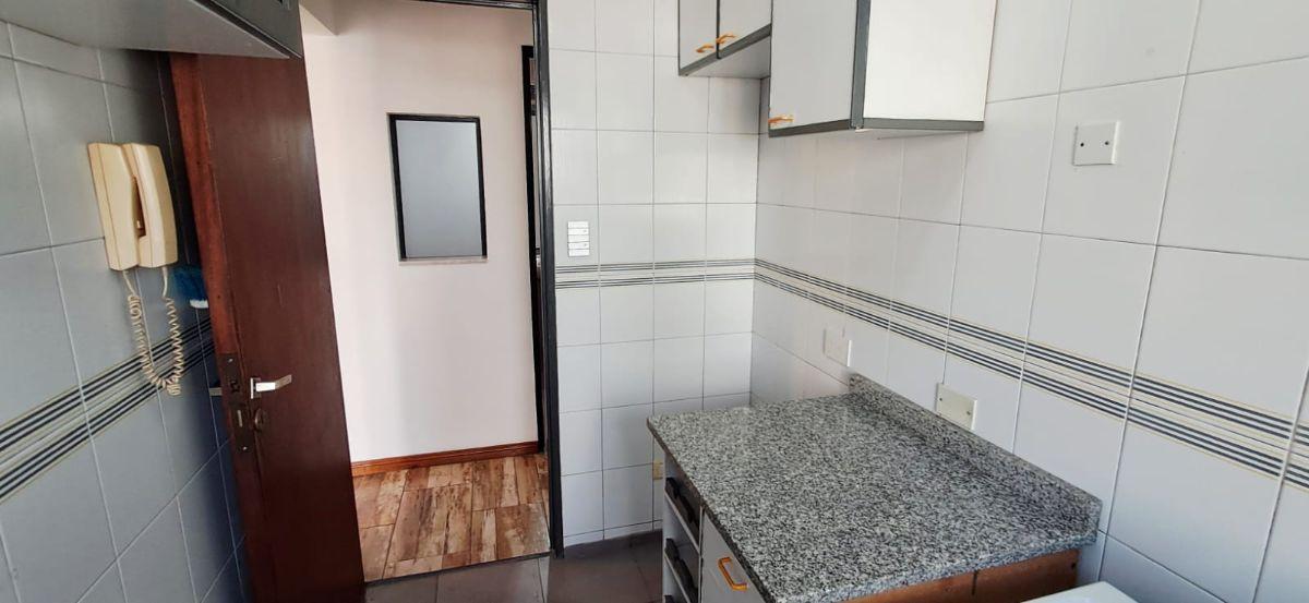 Foto de Departamento de con 1 dormitorio y balcón en alquiler en Balvanera, imagen 2