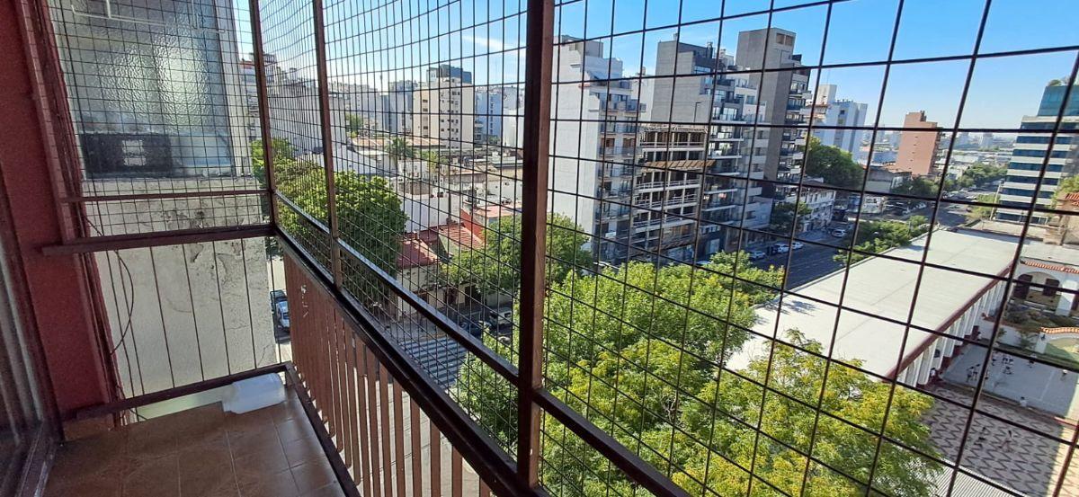 Foto de Venta depto. 3 amb. Balcón al frente. Excelente ubicación., imagen 2
