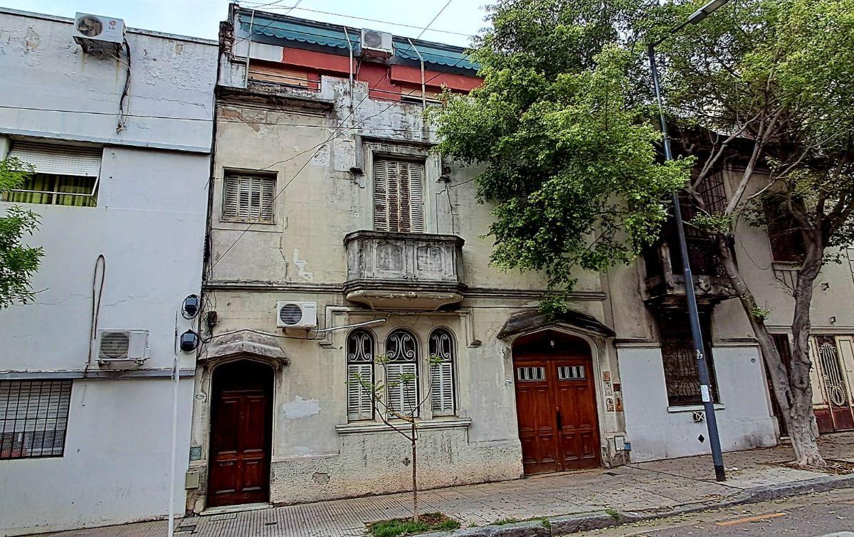 Foto de PH en venta con 2 dormitorios y balcón en Parque Patricios, imagen 1