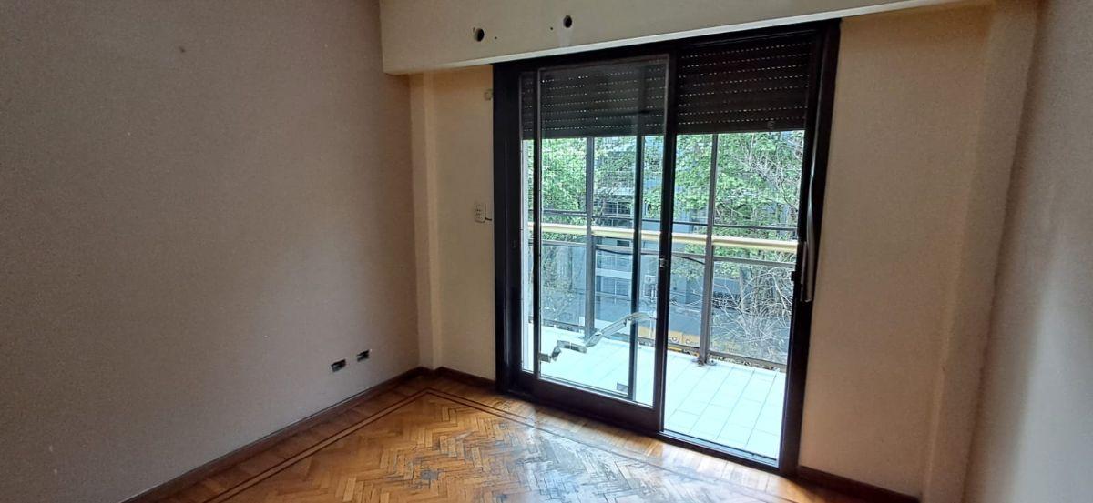 Foto de Departamento 4amb con Balcón en alquiler en Parque Patricios, imagen 2