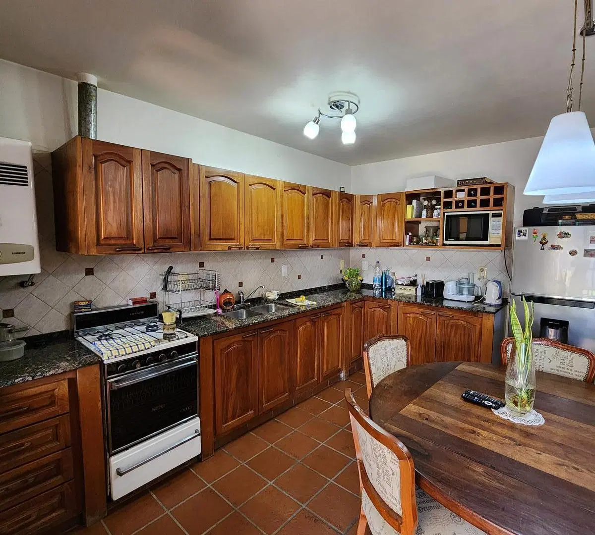 Casa en Ferr. Mitre 8