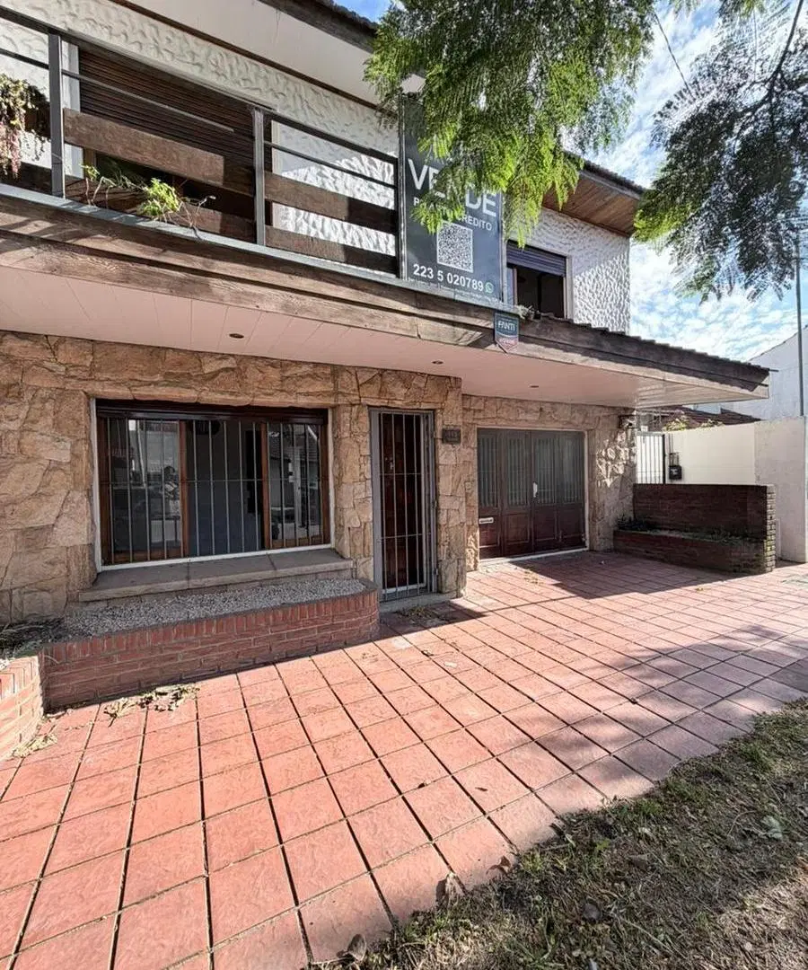 PH EN VENTA 5 AMB CON COCHERA Y PATIO EN PARQUE LURO 4